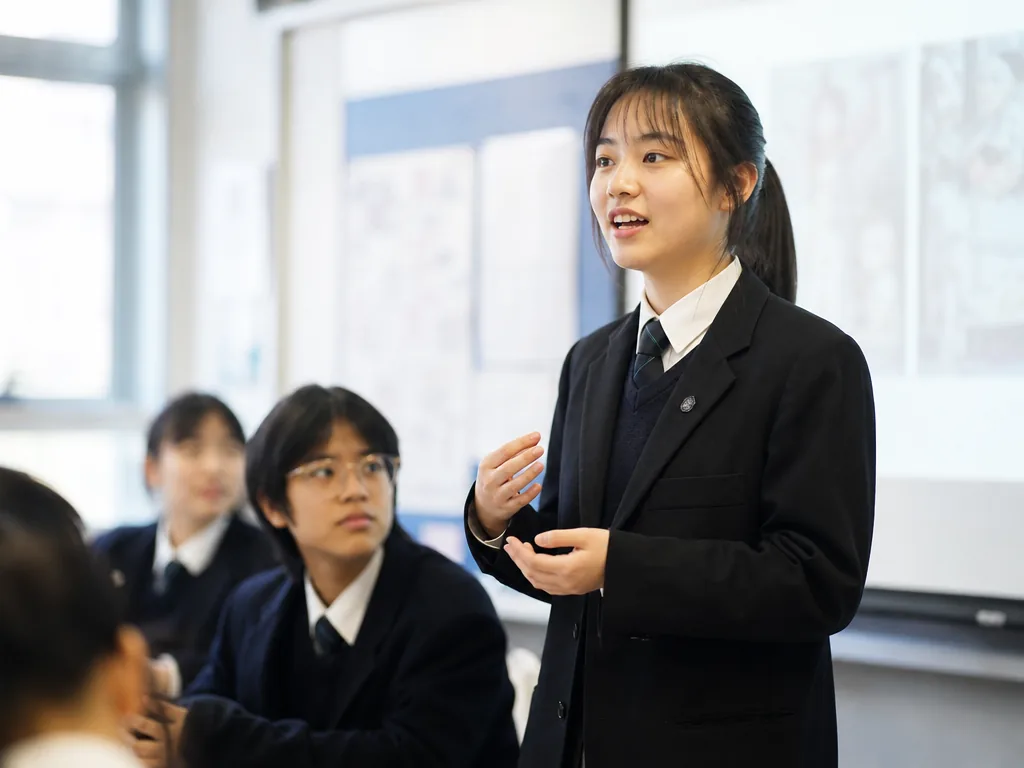 What is AP Italian Language & Culture? Complete Guide 5 AP Italian language student speaking practice