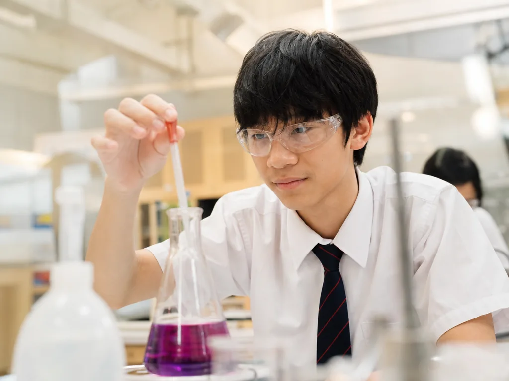 国际学校初中科学课